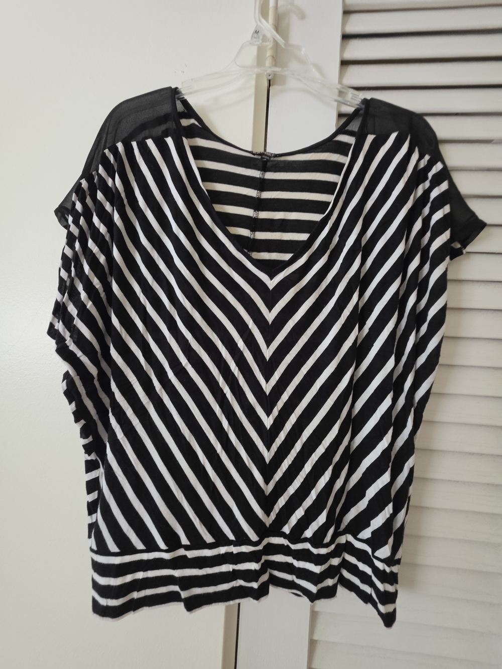 Express Black & White Striped V-Neck Tunic